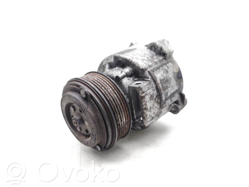 Mitsubishi Outlander Ilmastointilaitteen kompressorin pumppu (A/C) 