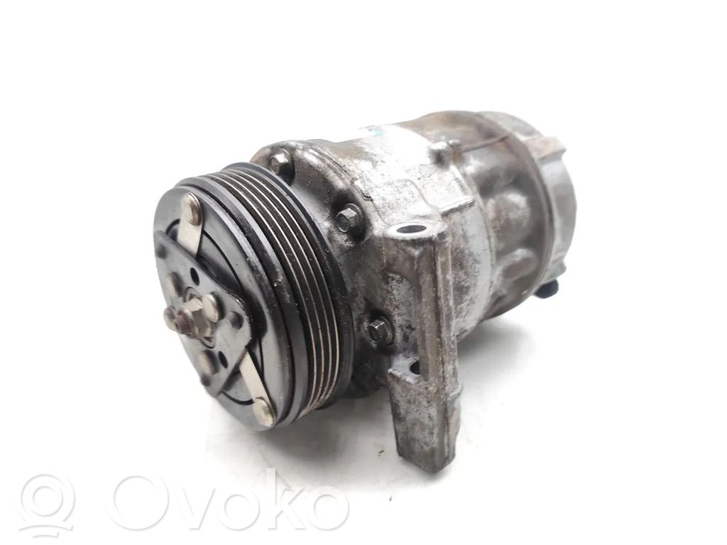 Volvo V70 Air conditioning (A/C) compressor (pump) 
