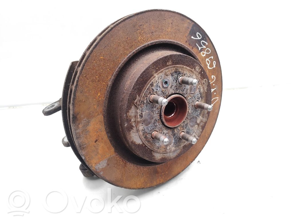 Rear wheel hub