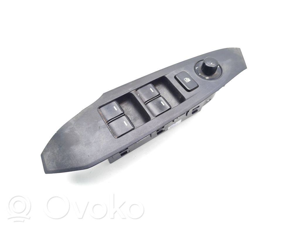 Mazda 6 Electric window control switch 