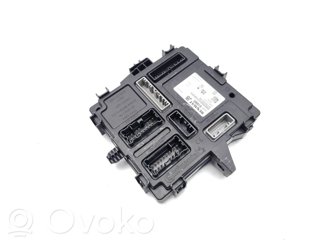 Renault Clio V Central body control module 