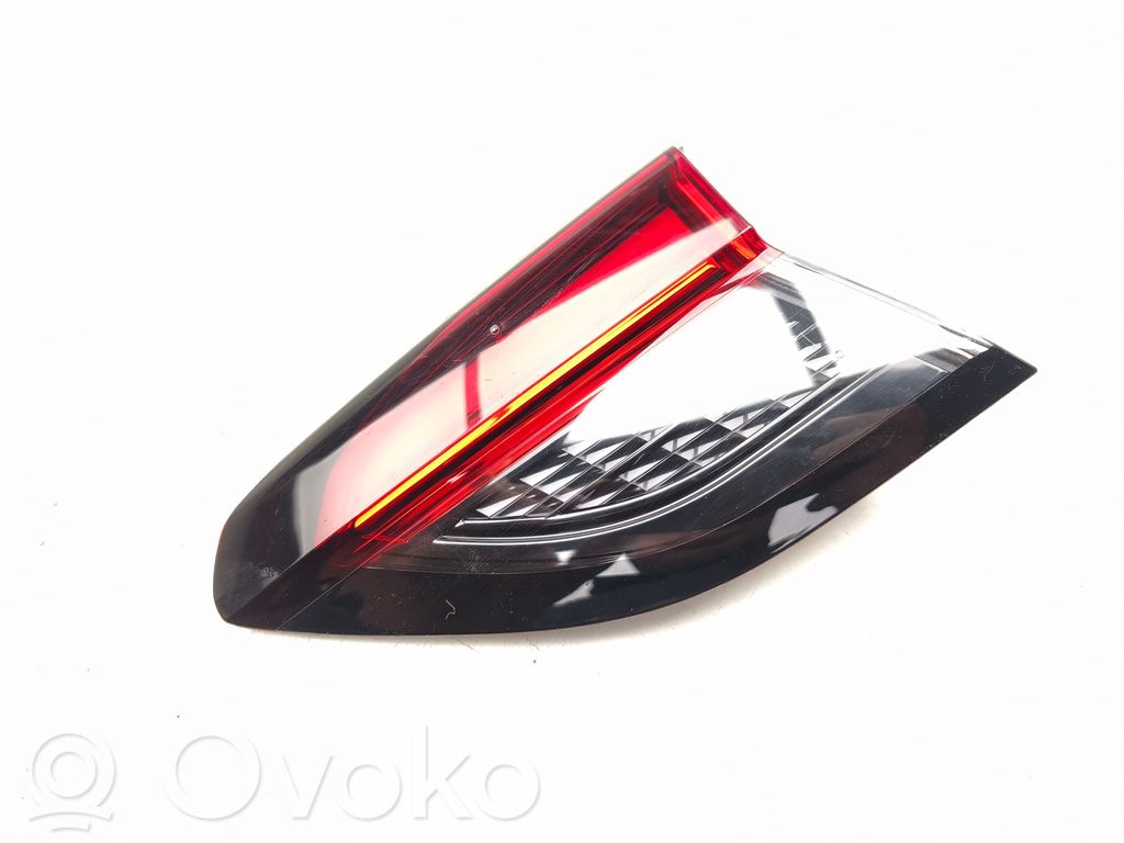 Opel Corsa F Reflector spate 