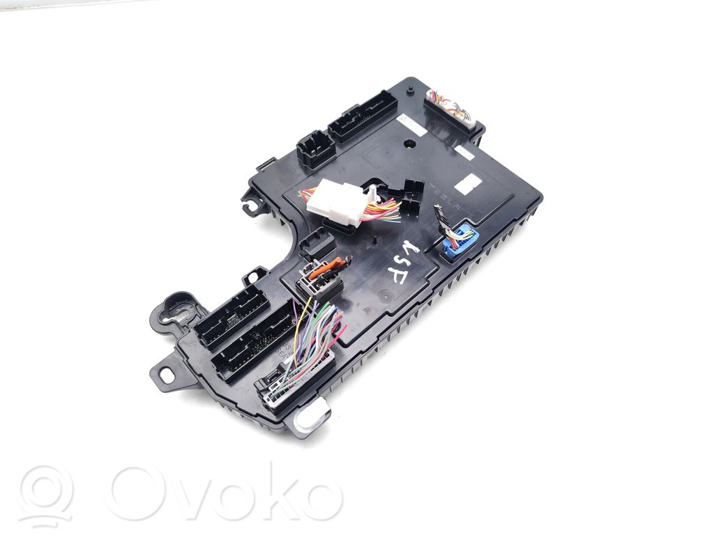 Tesla Model 3 Module confort 