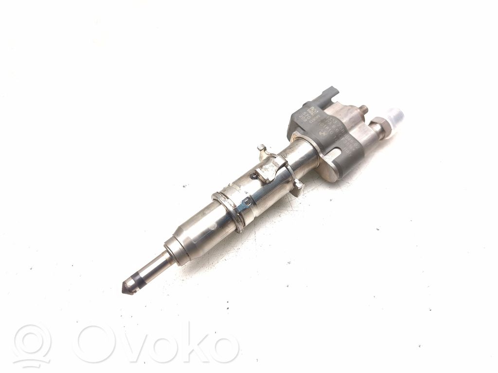 Injecteur de carburant   7589048,758904802