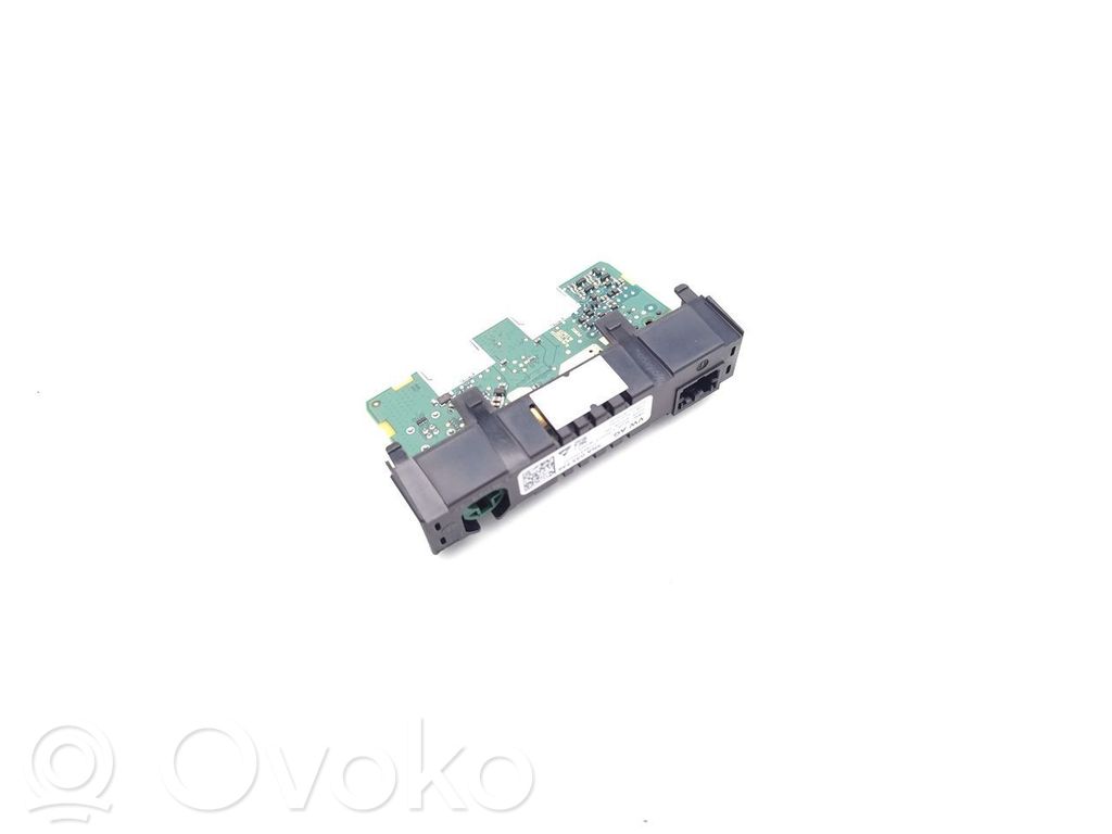 Cupra Born Gniazdo / Złącze USB 