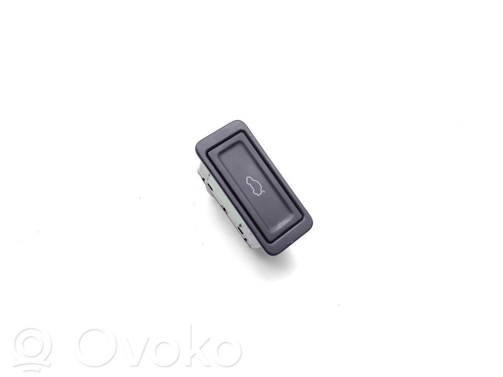Chery 5/C5 Tailgate opening switch 