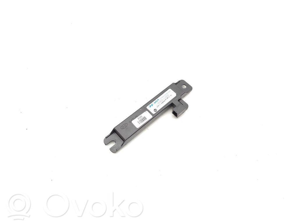 Hyundai Inster Antena wewnętrzna