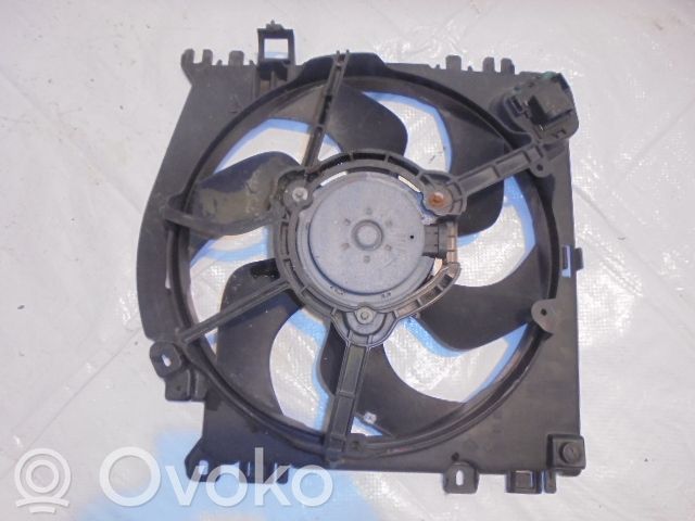 Renault Clio III Elektrisks radiatoru ventilators 