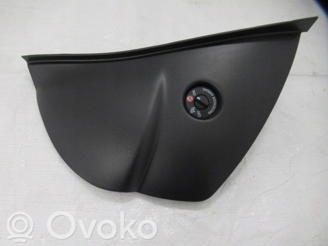 Renault Clio IV Boczny element deski rozdzielczej 