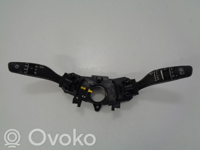 Hyundai i30 Wiper turn signal indicator stalk/switch 