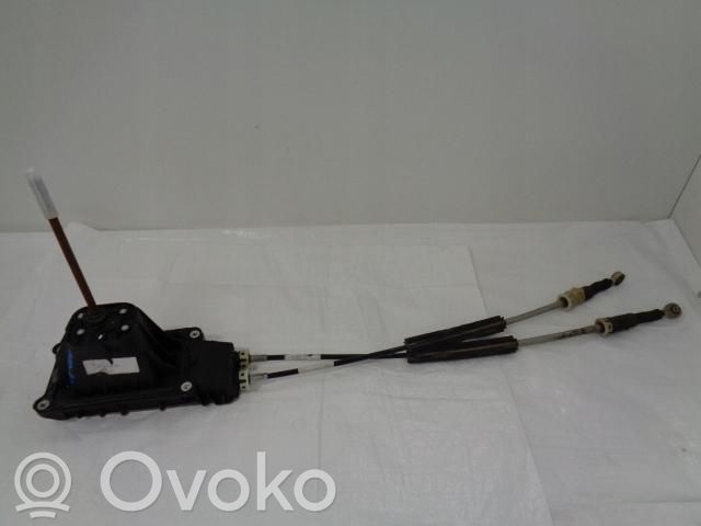 Renault Clio I Gear shift cable linkage 