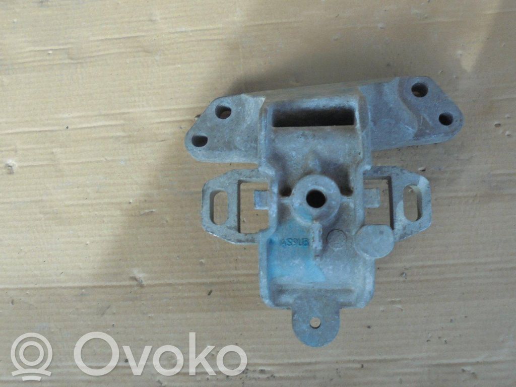 Peugeot 407 Engine mount vacuum valve 