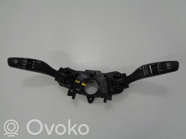 Hyundai i30 Wiper turn signal indicator stalk/switch 