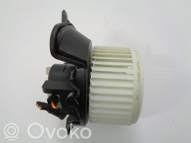 Opel Corsa D Pečiuko ventiliatorius/ putikas 