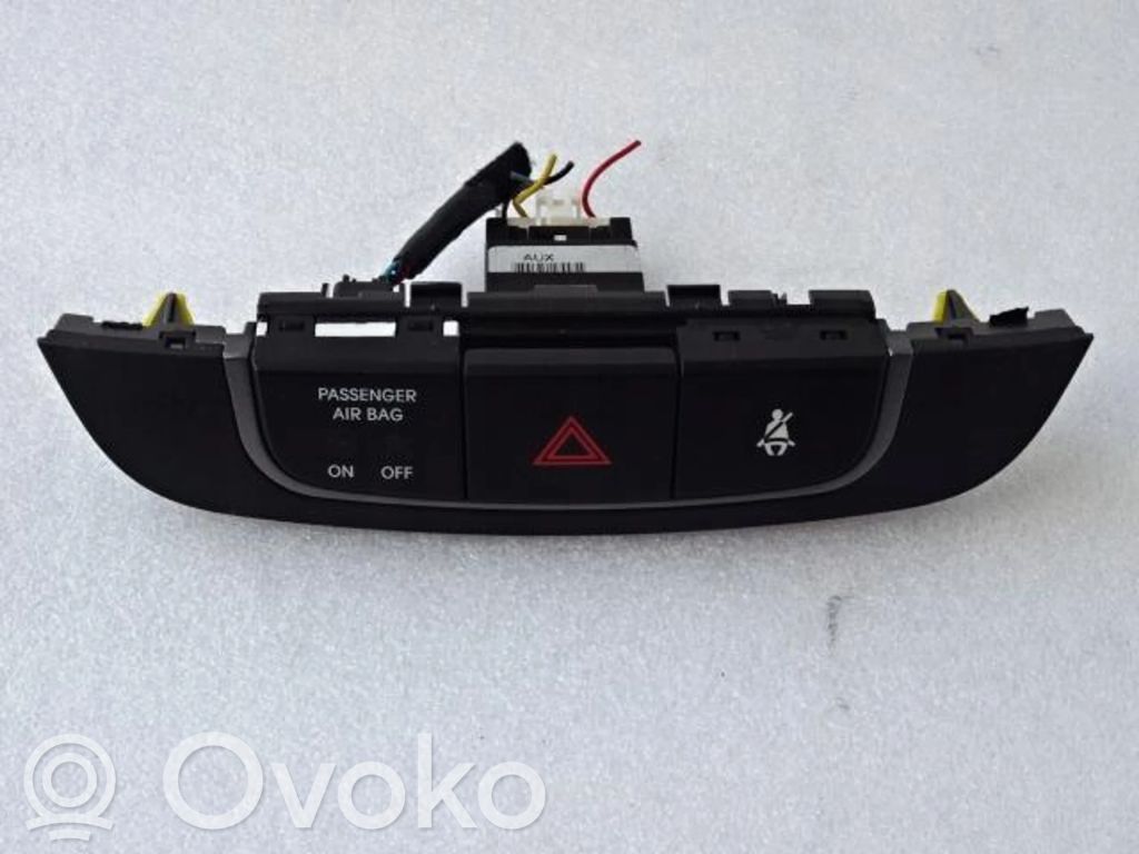 Hyundai ix35 Botón interruptor de luz de peligro 