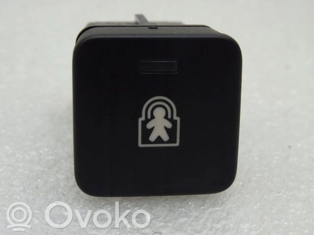 Citroen C3 Central locking switch button 