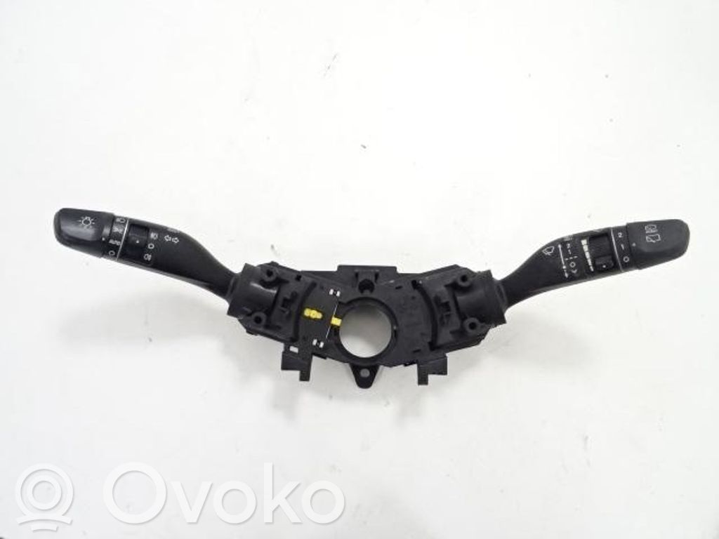 Hyundai i30 Wiper turn signal indicator stalk/switch 