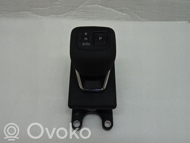 Nissan Qashqai J12 Gear lever shifter trim leather/knob 