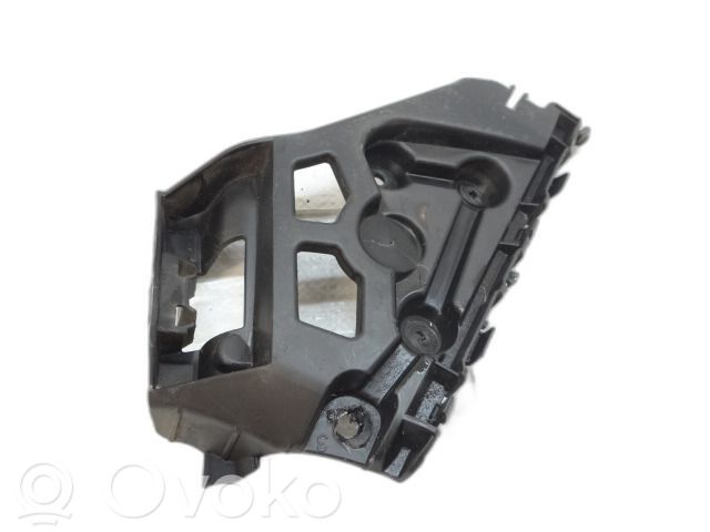 Renault Clio IV Rear bumper mounting bracket 