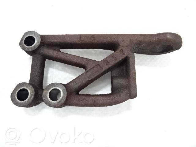 Peugeot Expert Engine mount bracket 