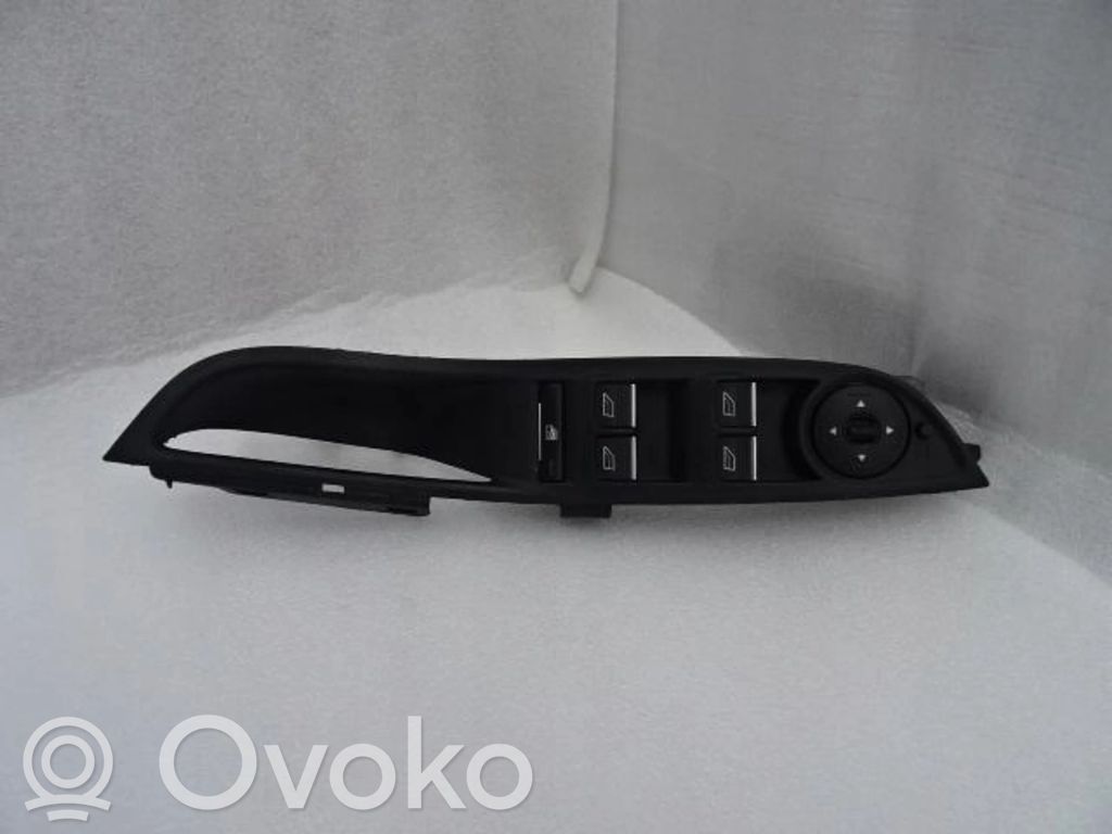 Ford Focus Quarter vent window switch 