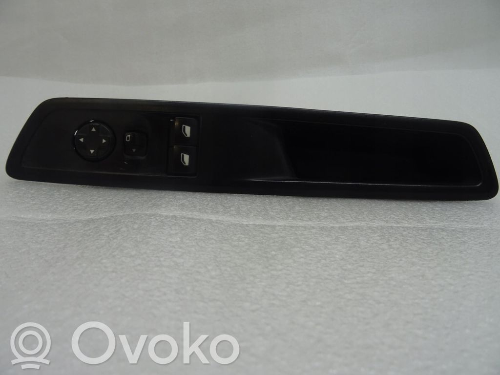 Electric window control switch   98144413ZD