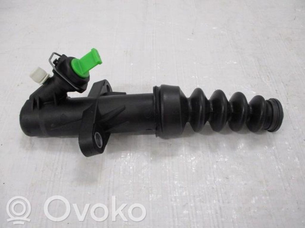 Peugeot Rifter Clutch slave cylinder 