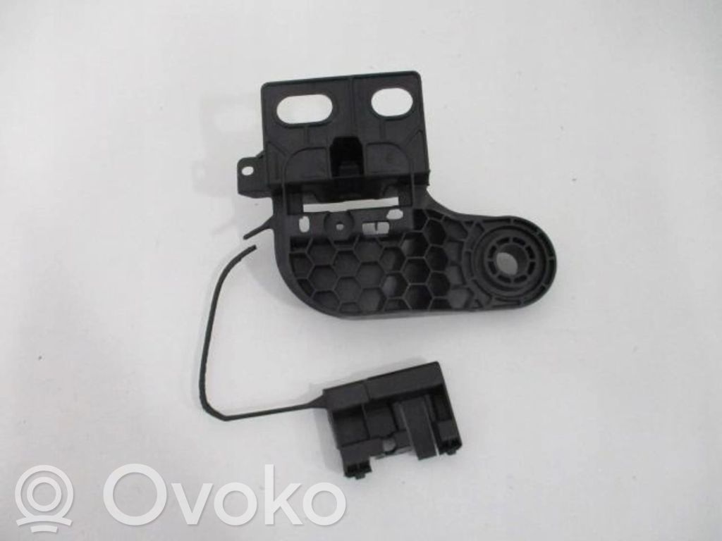 Peugeot 3008 II AdBlue liquid reservoir 
