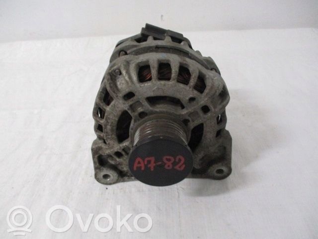 Renault Clio IV Generator/alternator 