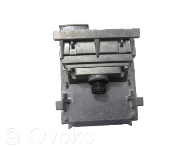 Renault Clio V Distronic sensor radar 