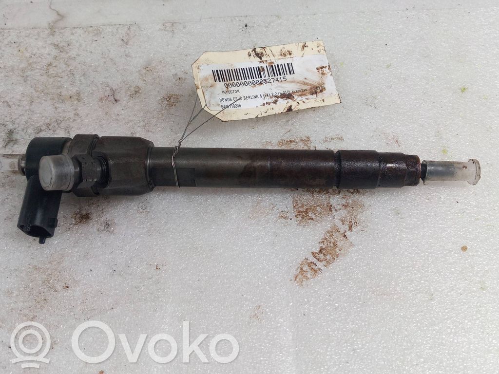Inyector de combustible   0445110236