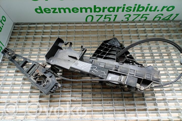 Priekšpusē slēdzene   4924694