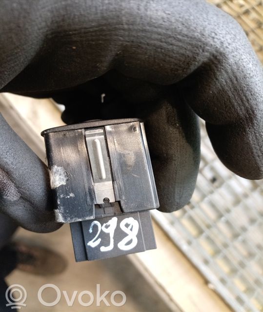 Ford Mondeo Mk III Headlight level height control switch 