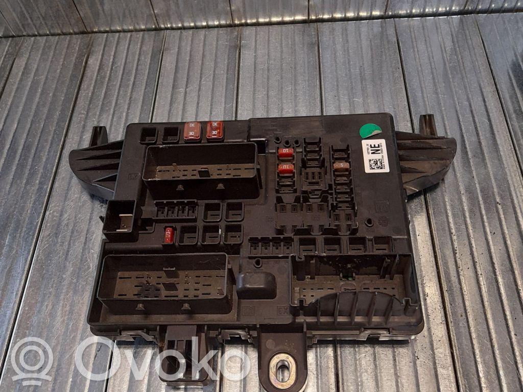 Opel Vectra C Módulo de fusible 