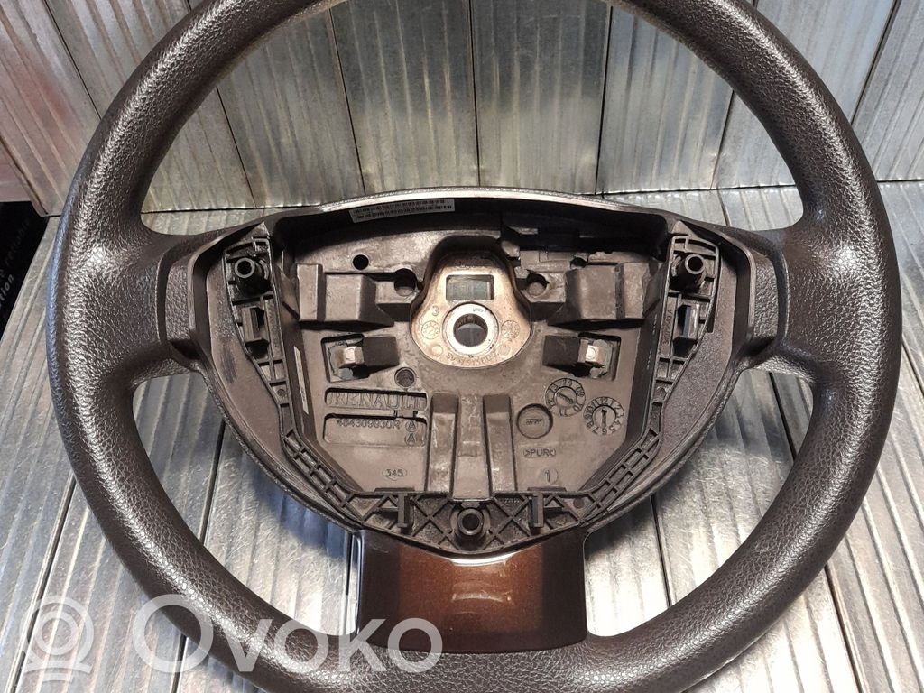 Dacia Duster Steering wheel 