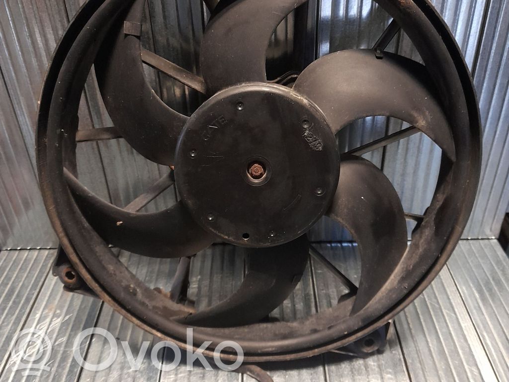 Peugeot Expert Elektrinis radiatorių ventiliatorius 