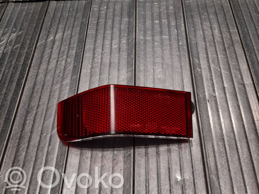 Opel Omega B2 Reflector de faros/luces traseros 