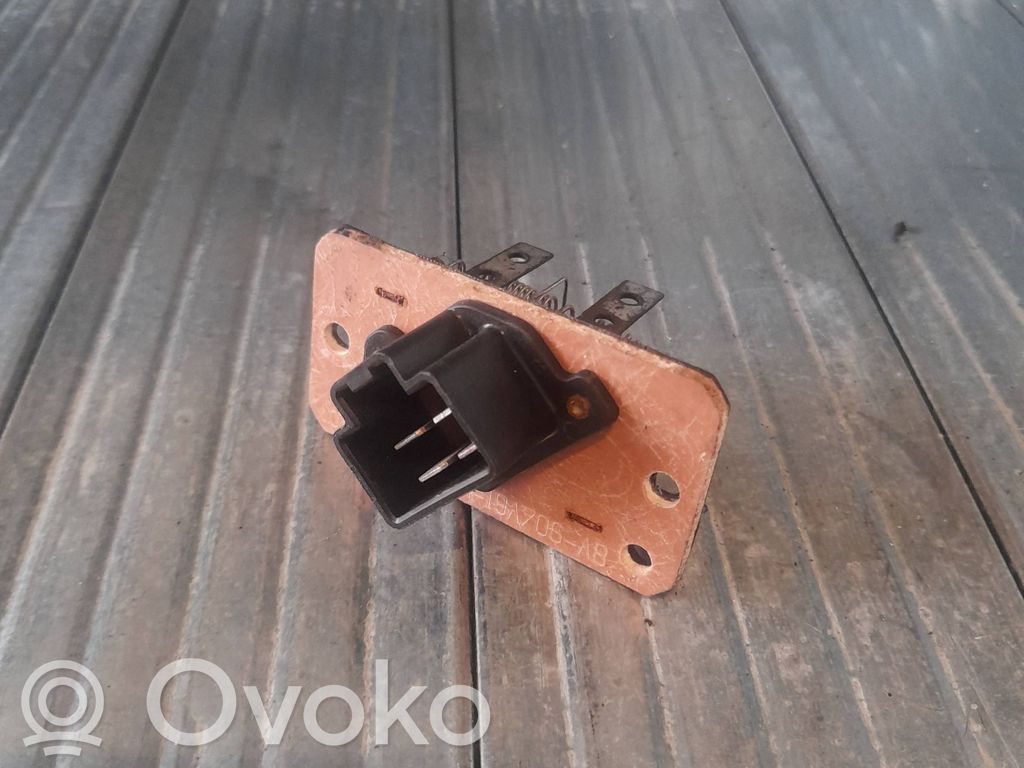 Autres relais   E4ZH19A706AB