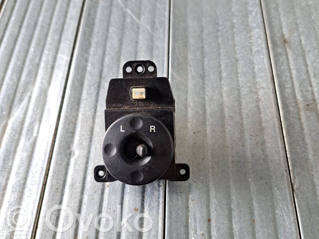 KIA Rio Wing mirror switch 