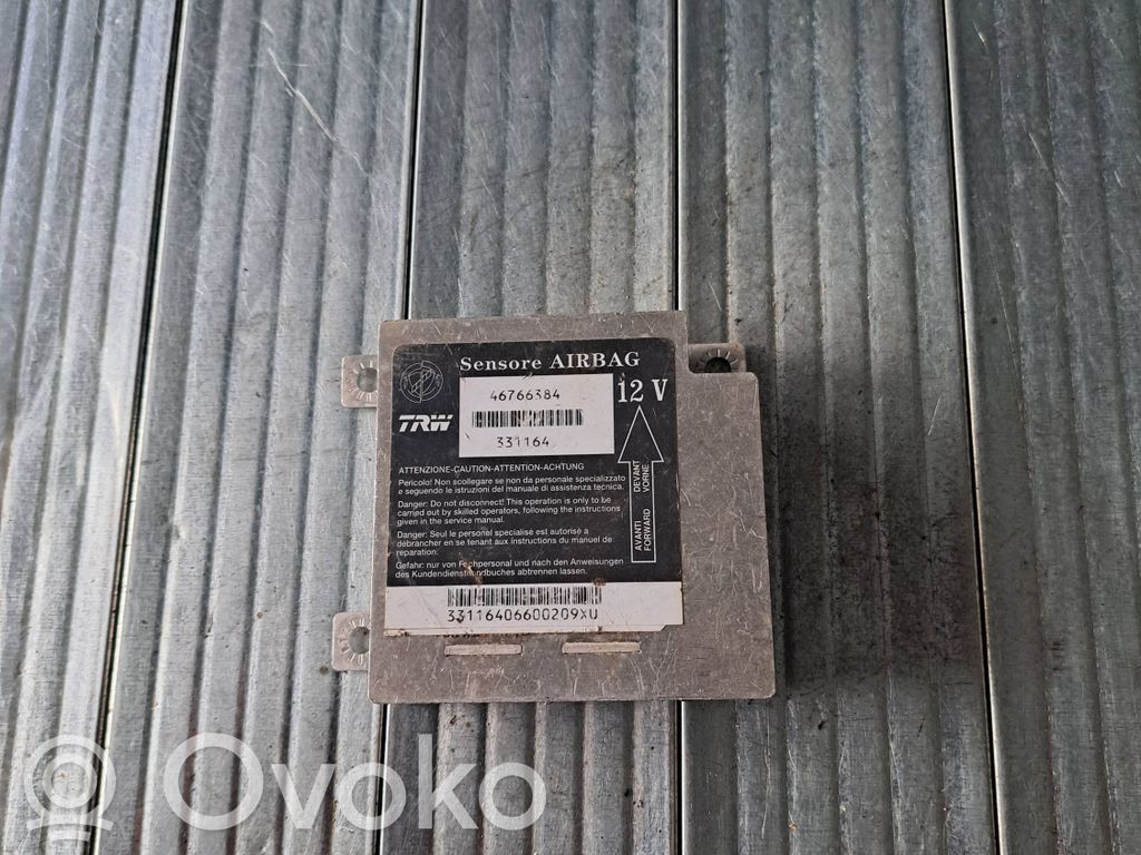 Fiat Punto (176) Airbag control unit/module 