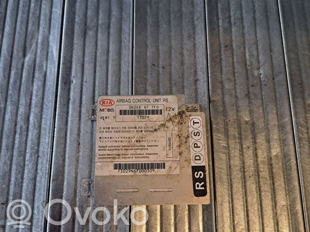 KIA Carens II Airbag control unit/module 