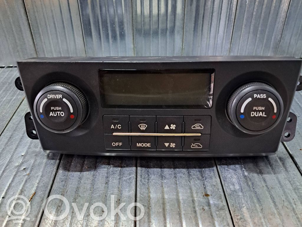 KIA Sorento Climate control unit 