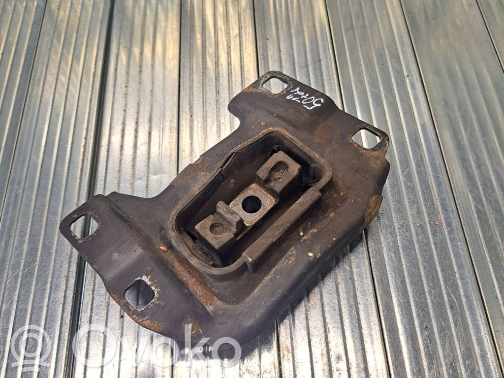 Ford Focus C-MAX Engine mount bracket 