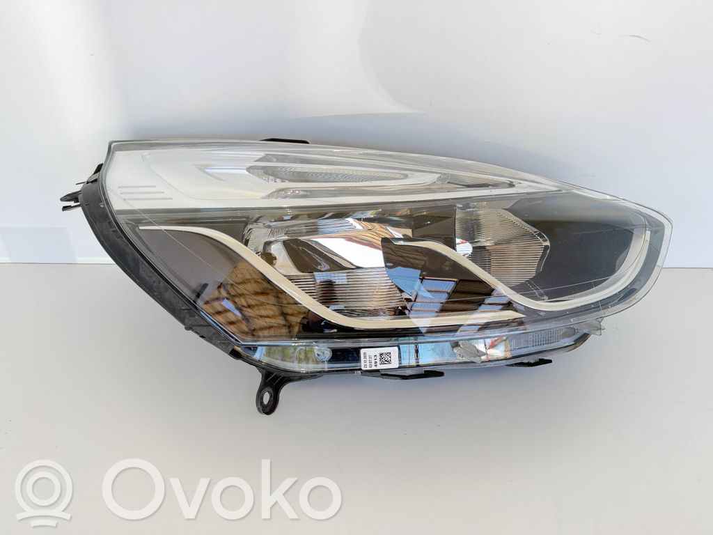 Renault Clio IV Scheinwerfer 