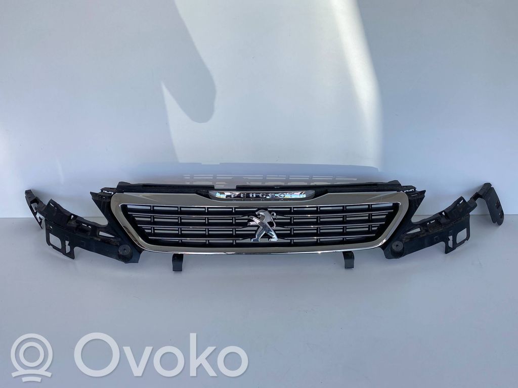 Peugeot 308 Grille de calandre avant 