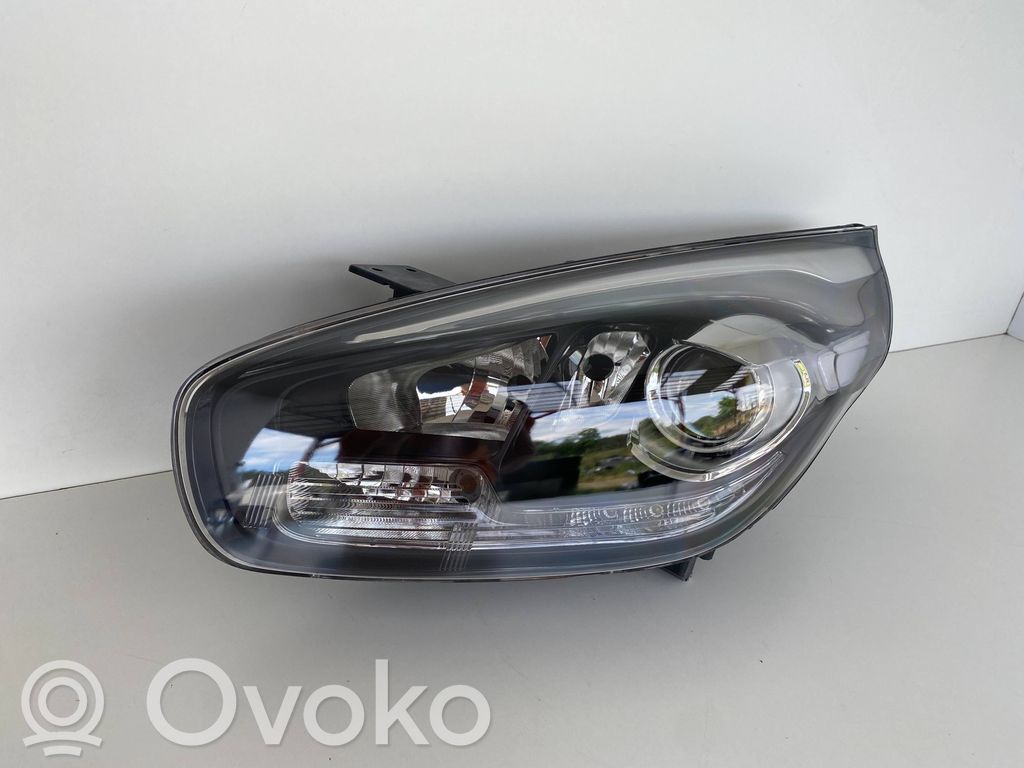 KIA Carens IV Scheinwerfer 