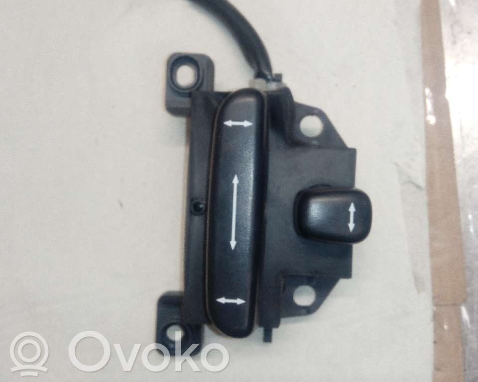 Seat memory switch   4847075