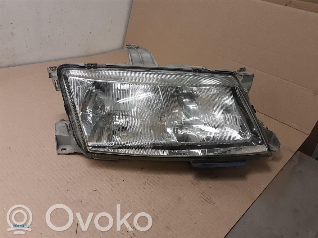 Headlight/headlamp   5283528