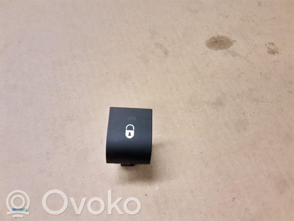 Peugeot 207 Central locking switch button 