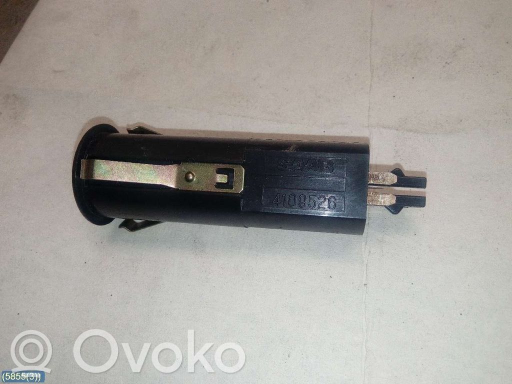 Hazard light switch   4109526